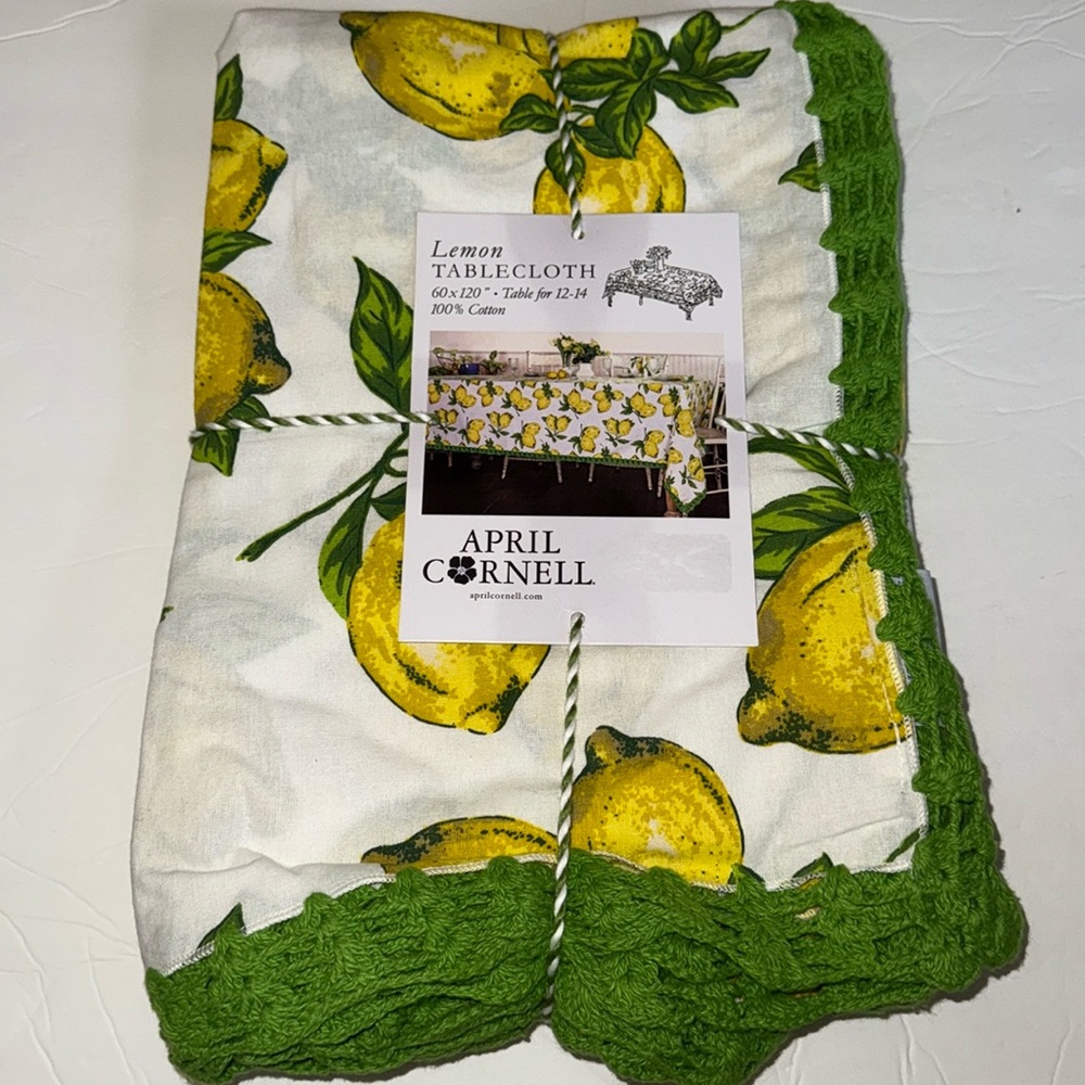 April Cornell Tablecloth 70” Round 100% Cotton Lemon Provencal W/ Green Crochet